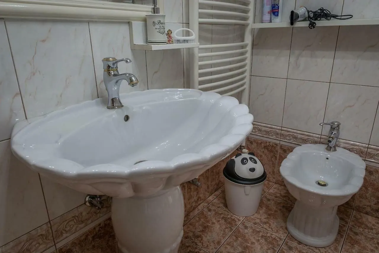 Apartma Ajda Komenda